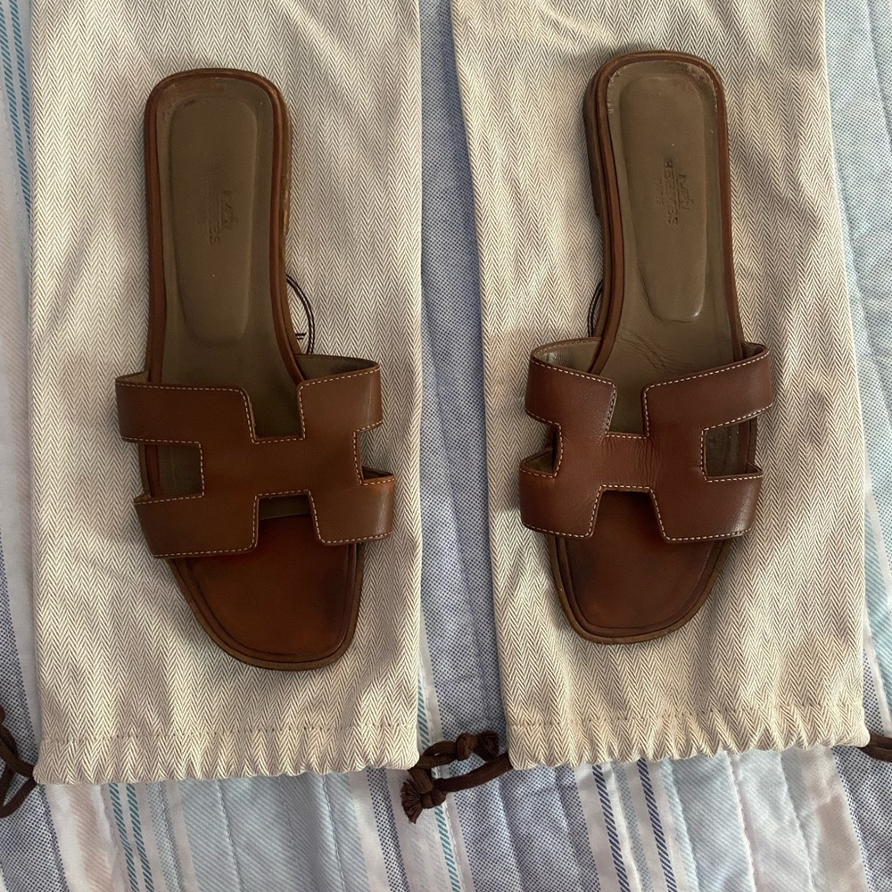 Hermés oran sandles 40.5